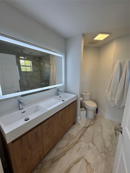 Building Photo - 2710 NE 184th Terrace