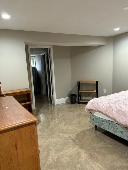 Building Photo - 1639 Winding Waye Ln