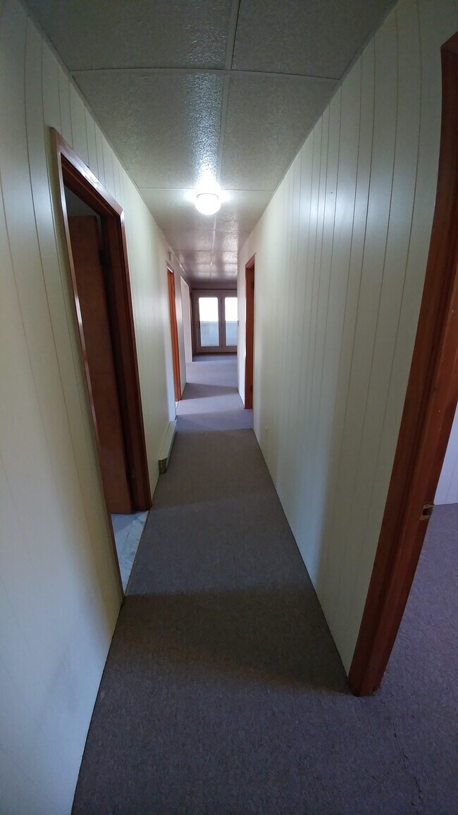 Building Photo - 10 Snow Plow Trl