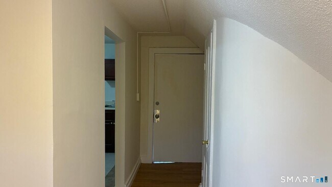 Building Photo - 54 North Ave