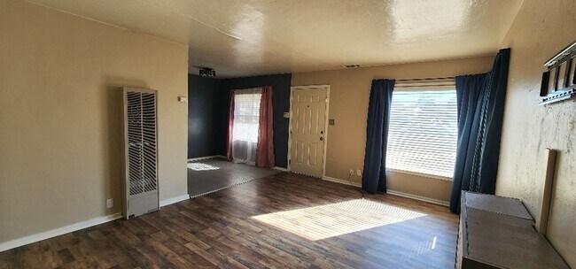 Building Photo - Charming 2 Bedroom 1 Bath Home in Vallejo Ready to Lease!