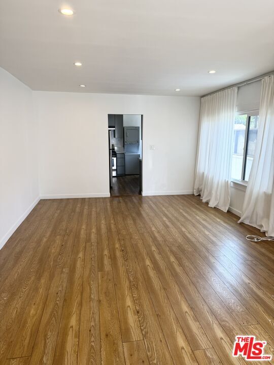 Building Photo - 3777 Rosewood Ave