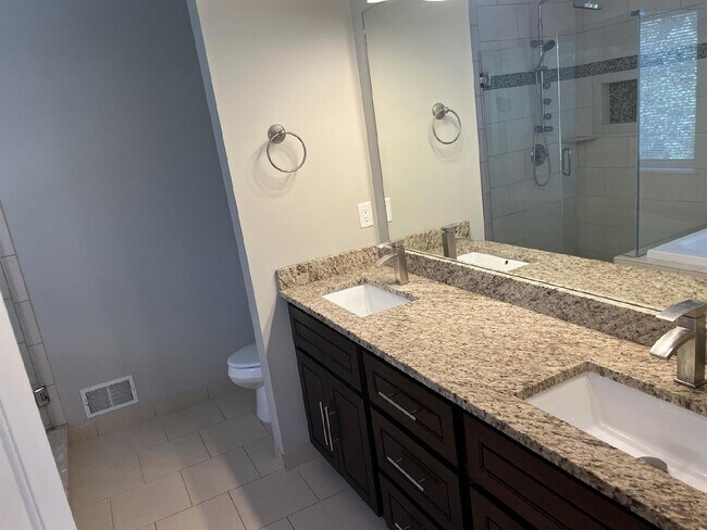 Building Photo - 3272 Rockhaven Ave