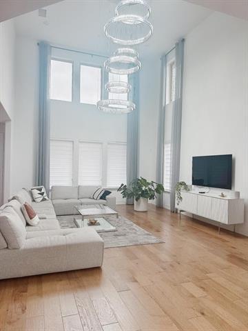 Building Photo - 2417 Flower Petal Rd