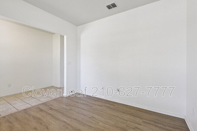 Building Photo - 3628 Lazy Diamond
