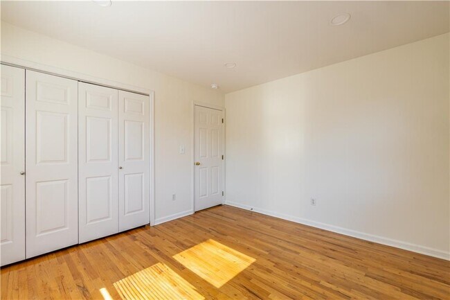 Building Photo - 170 Harrison Ave