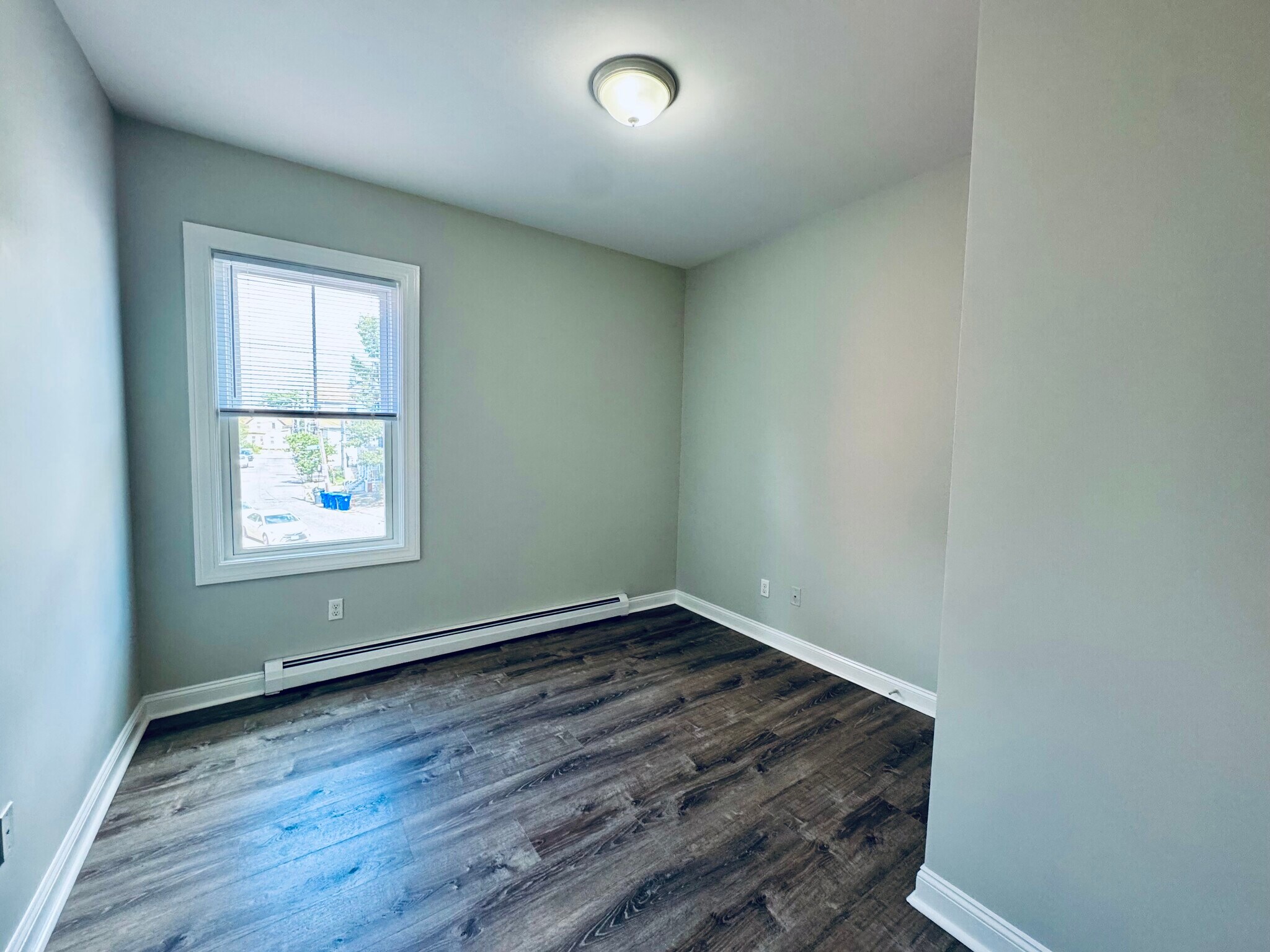 Building Photo - 102 Ruggles St