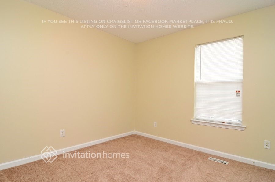 Building Photo - 124 Woodmill Ct