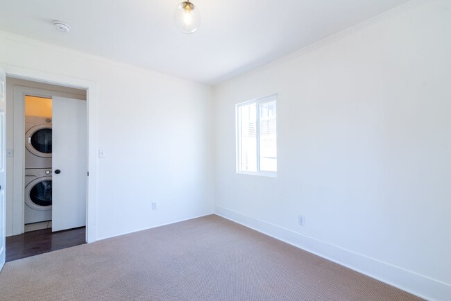 Building Photo - Coolidge Apartments