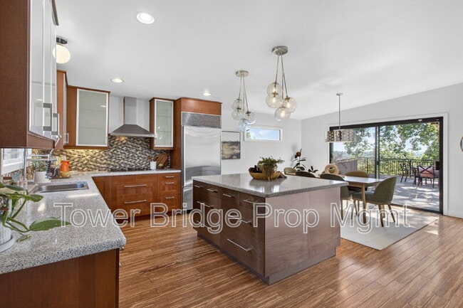 Building Photo - 3937 Orangewood Dr