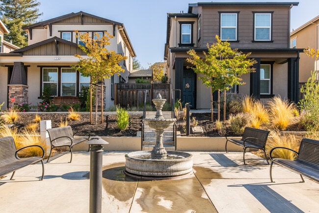 Building Photo - 1110 Healdsburg Ave