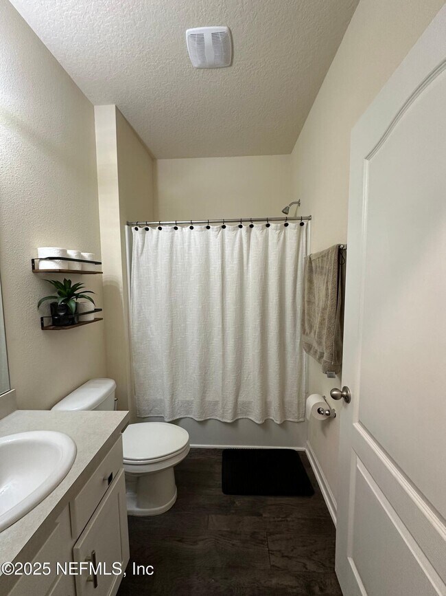 Building Photo - 2062 Garrison Wy