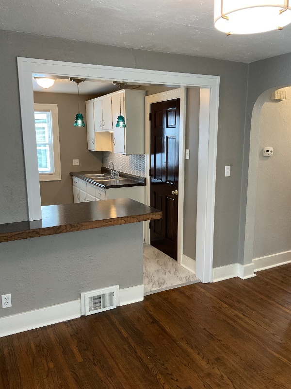 Building Photo - 88 Shepard Ave