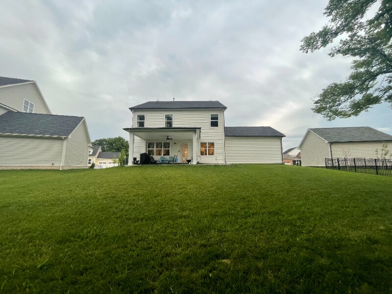 Building Photo - 1066 Dovecrest Way