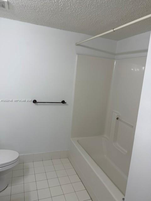Building Photo - 9905 Westwood Dr
