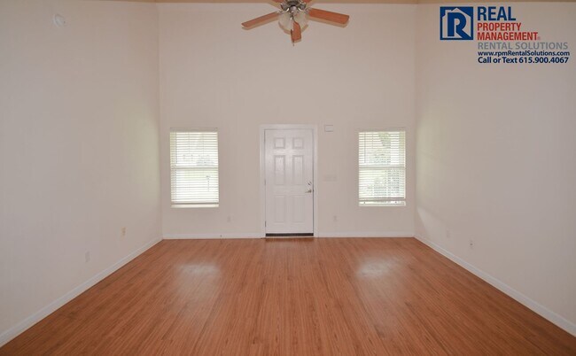 Building Photo - All one level 5bd 3ba home with attached garage!