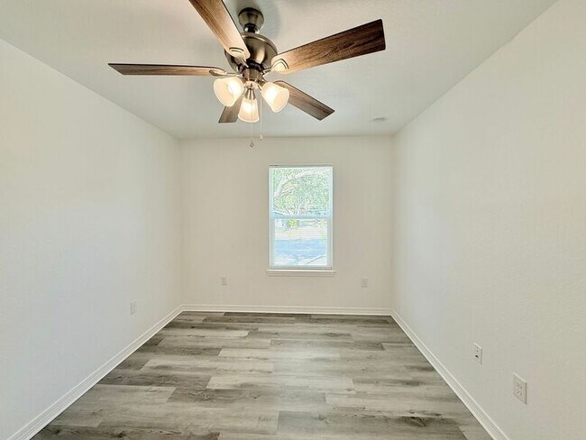 Building Photo - 6341 Long St