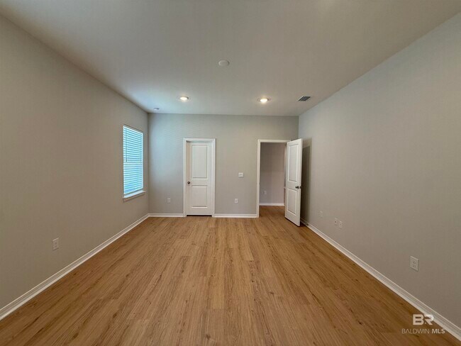 Building Photo - 23903 Dominus Dr