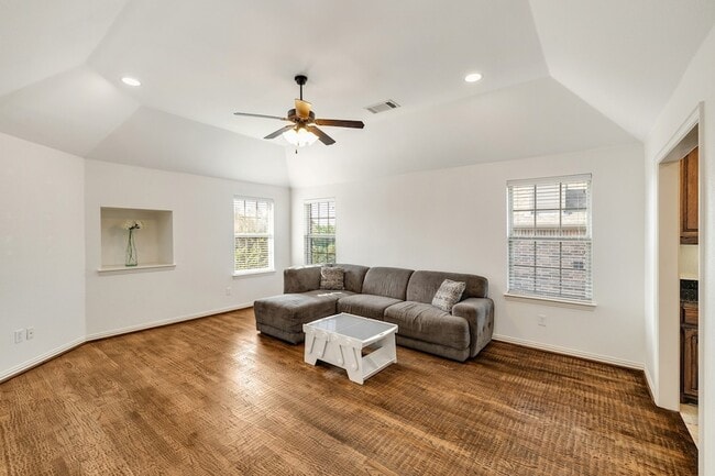 Building Photo - 7944 Cherry Springs Ct