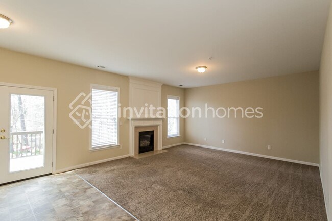 Building Photo - 6134 Foxcroft Ct