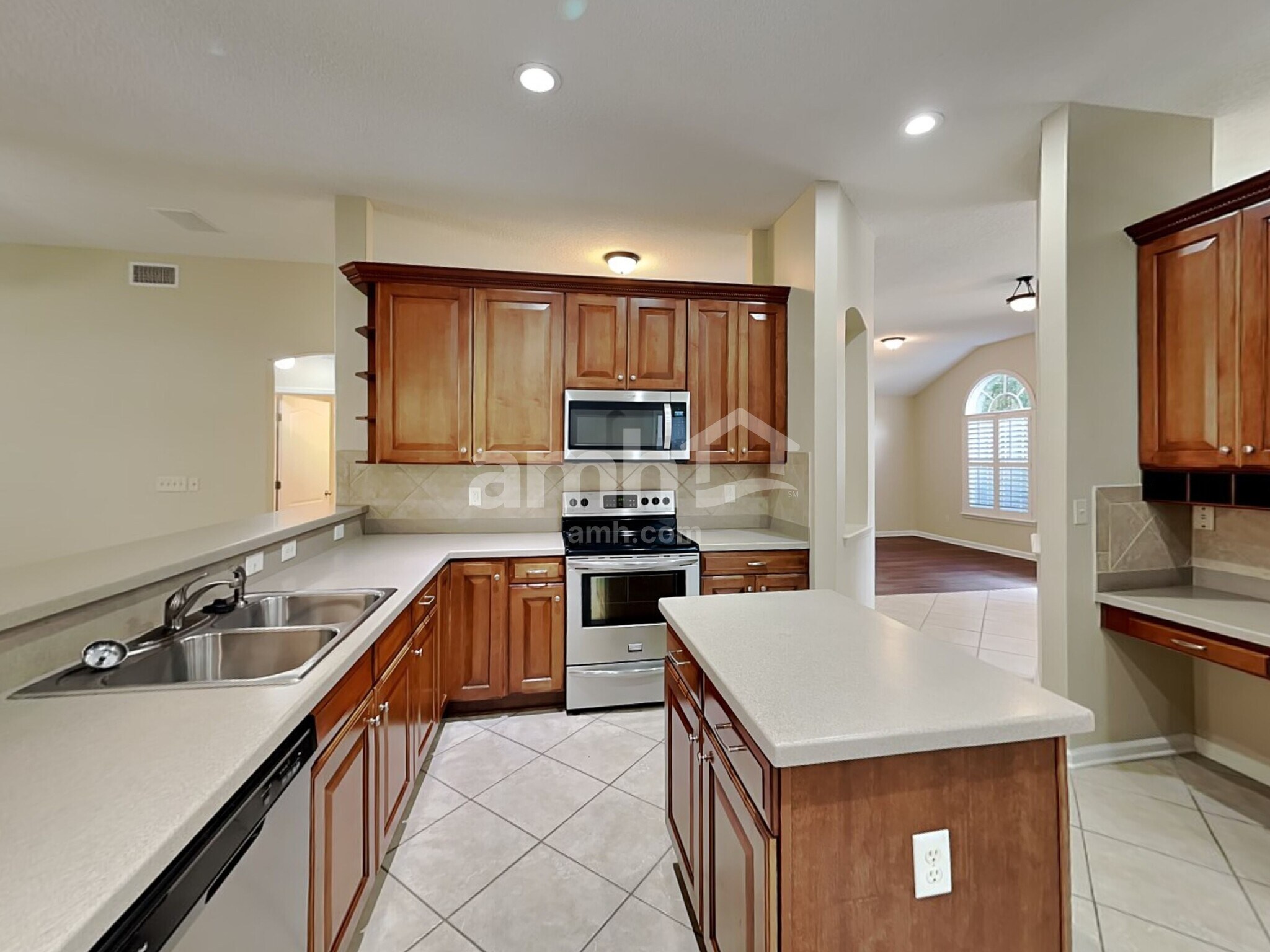 Building Photo - 1224 Belhaven Ln