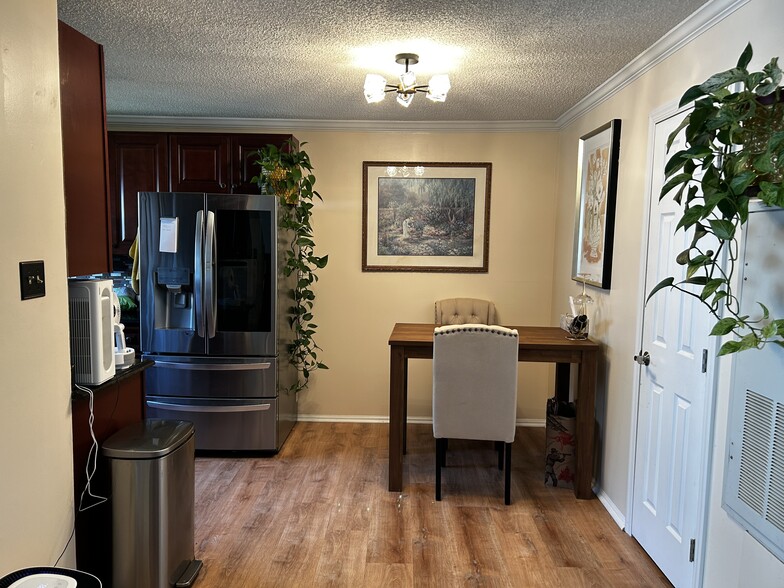 Building Photo - 1115 Huntmaster Ter NE