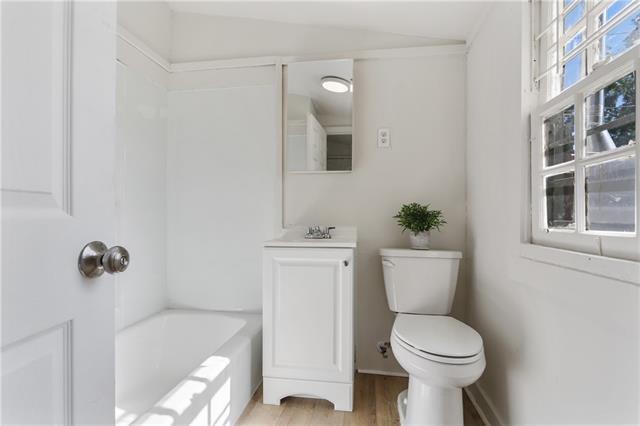 Bathroom - 1102 Hendee St