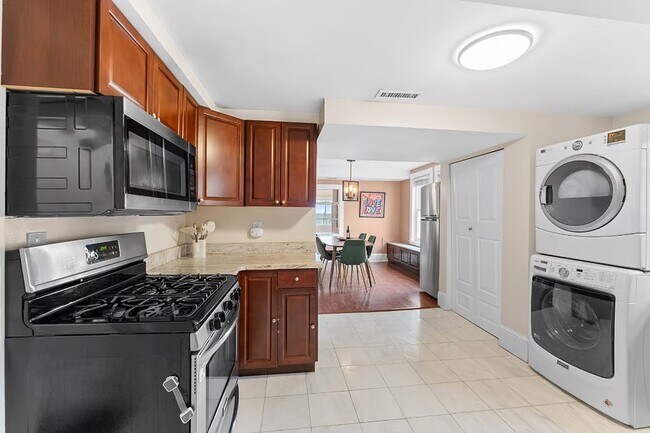 Building Photo - 59 Coral Ave