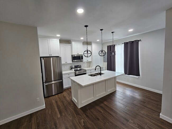 Building Photo - 5303 N Crown Pt