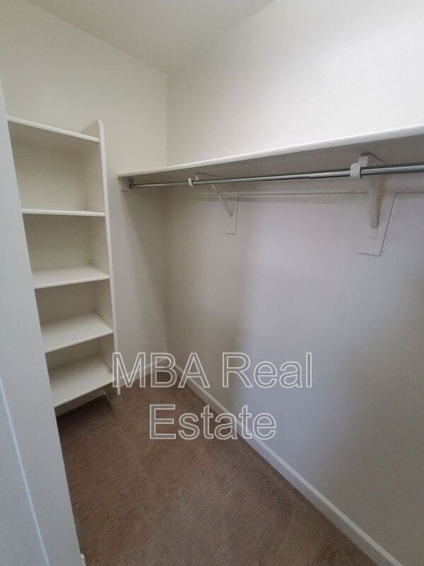 Building Photo - 7840 W Monte Vista Rd