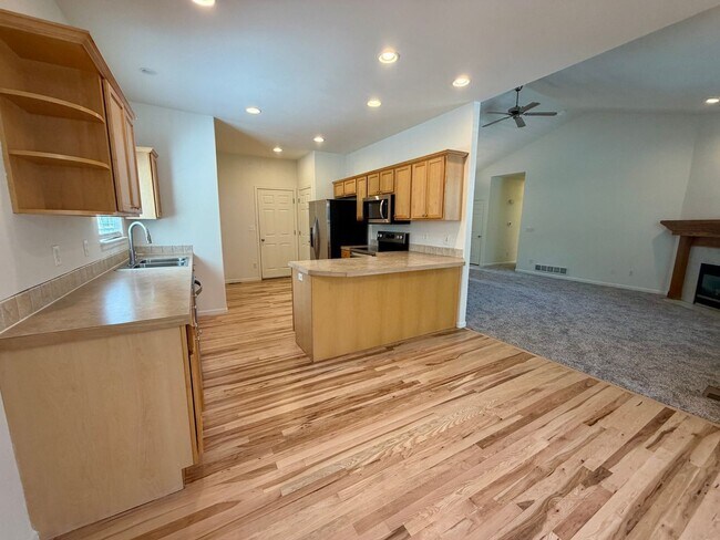 Building Photo - 3302 68th Ave Ct