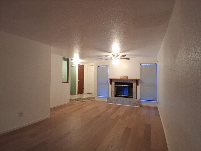 Building Photo - 4045 Dale Rd