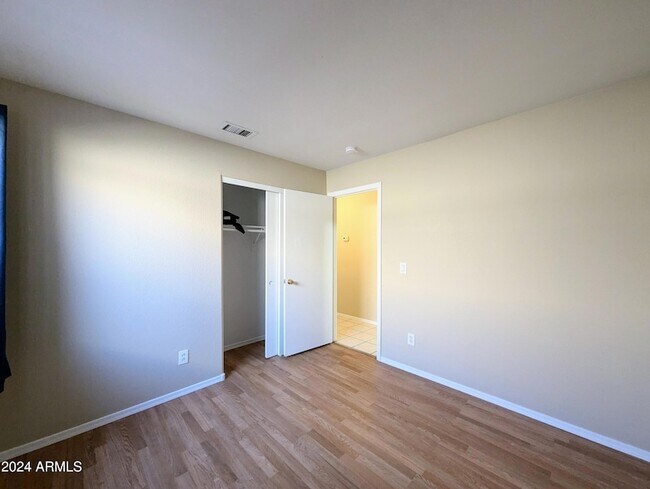 Building Photo - 7059 W Gardenia Ave