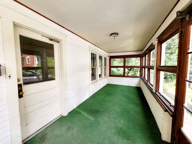 Building Photo - 217 McLane Ave