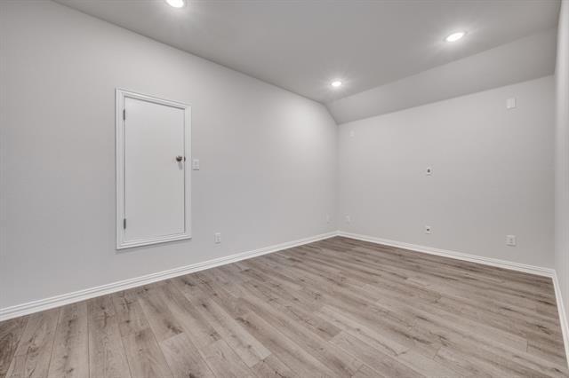 Building Photo - 632 Lake Cove Dr