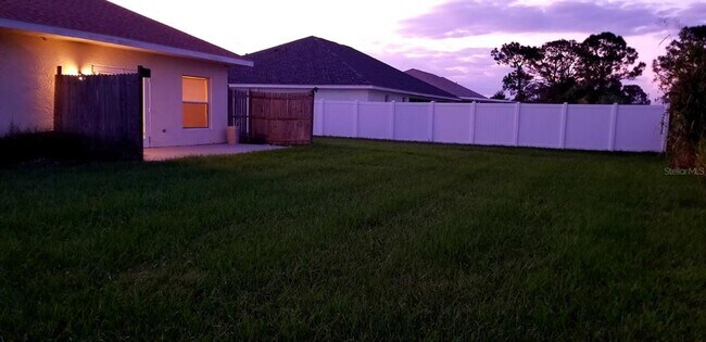 Building Photo - 4706 Mackerel Dr