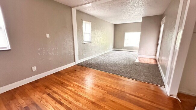 Building Photo - 6808 NW 59th St