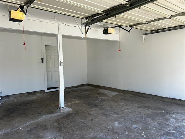 Building Photo - 4301 Live Oak Dr