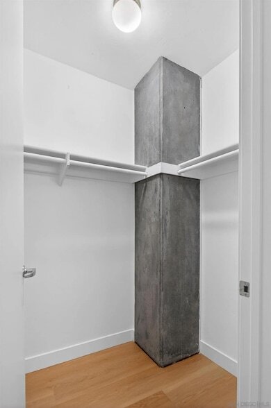 Building Photo - 1025 Island Ave