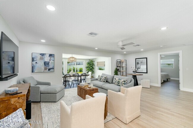 Building Photo - 100 Bel Aire Dr