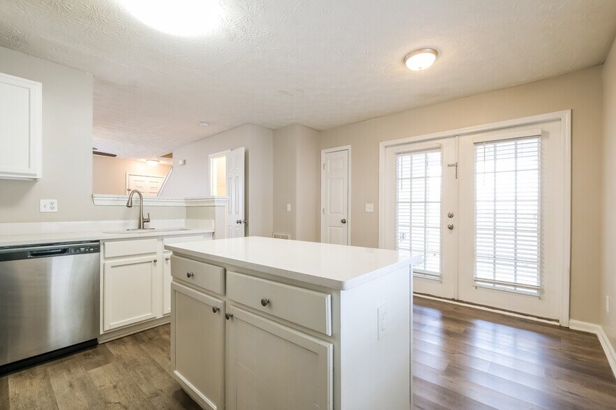 Building Photo - 134 Silver Fox Trail
