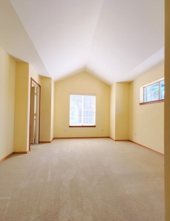 Building Photo - 210 Sage Brook Ln