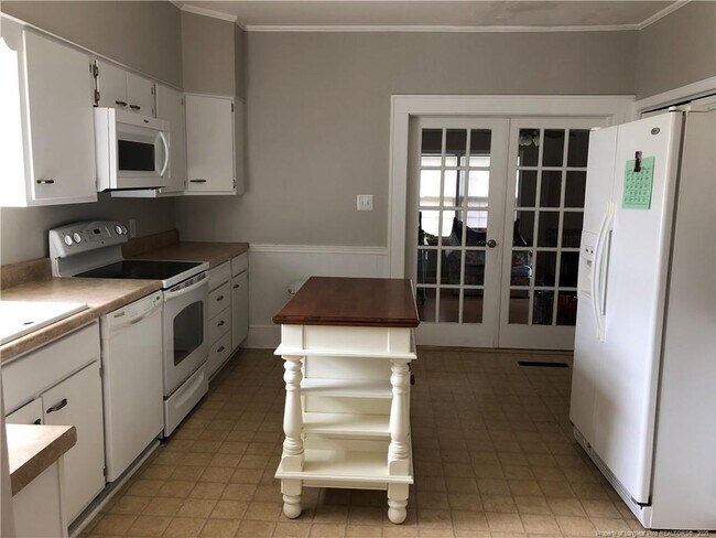 Building Photo - 599 Greenland Dr