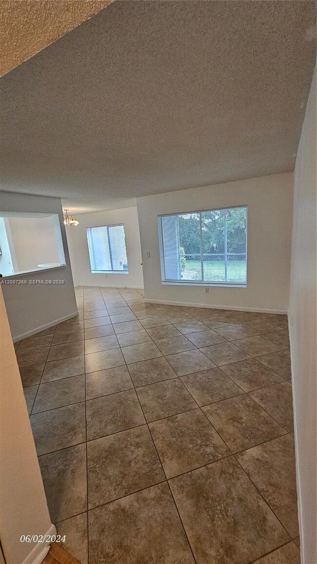 Building Photo - 815 Boynton Beach Blvd
