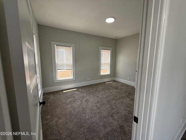 Building Photo - 1918 Redell St