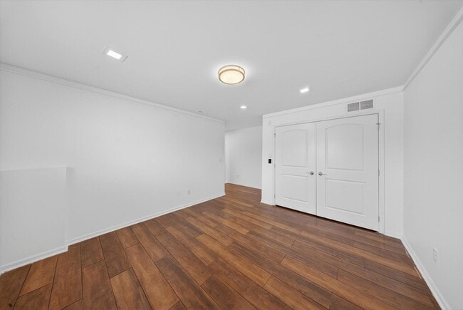 Building Photo - 49527 Lantern Wy