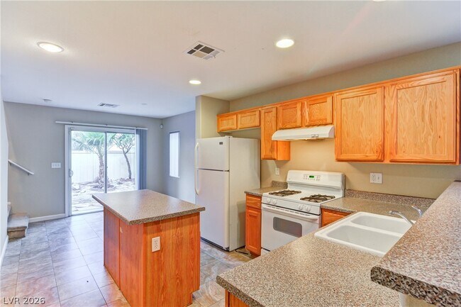 Building Photo - 4125 Kemble Ct