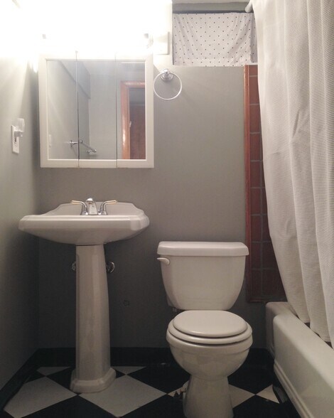 Bathroom. - 5590 W 1st Ave
