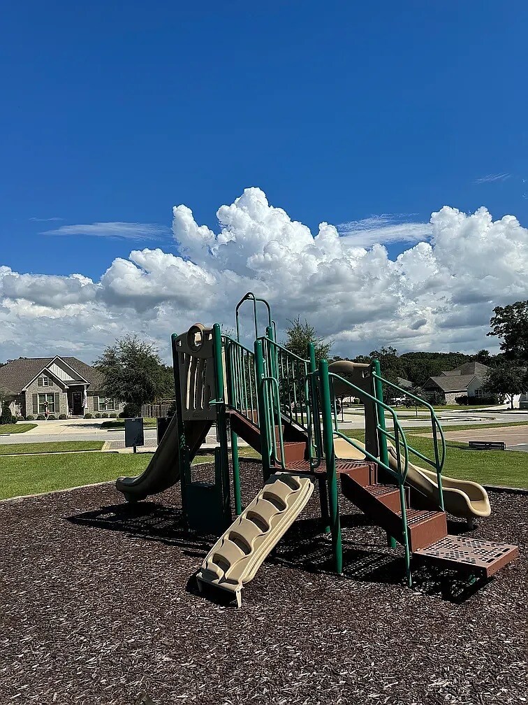 Building Photo - 613 Sharpsburg Ave