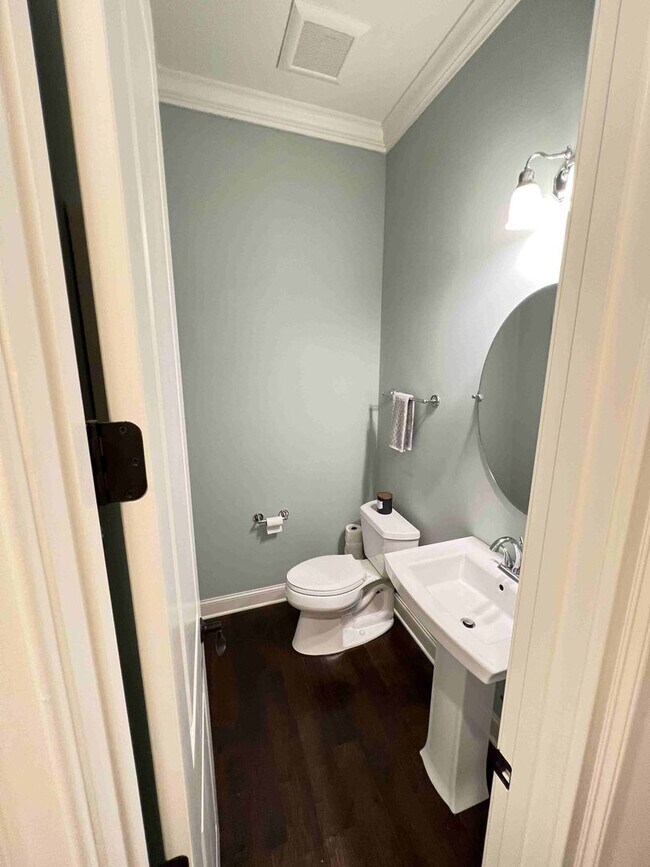 Building Photo - Lovely Home Located In Bluffton